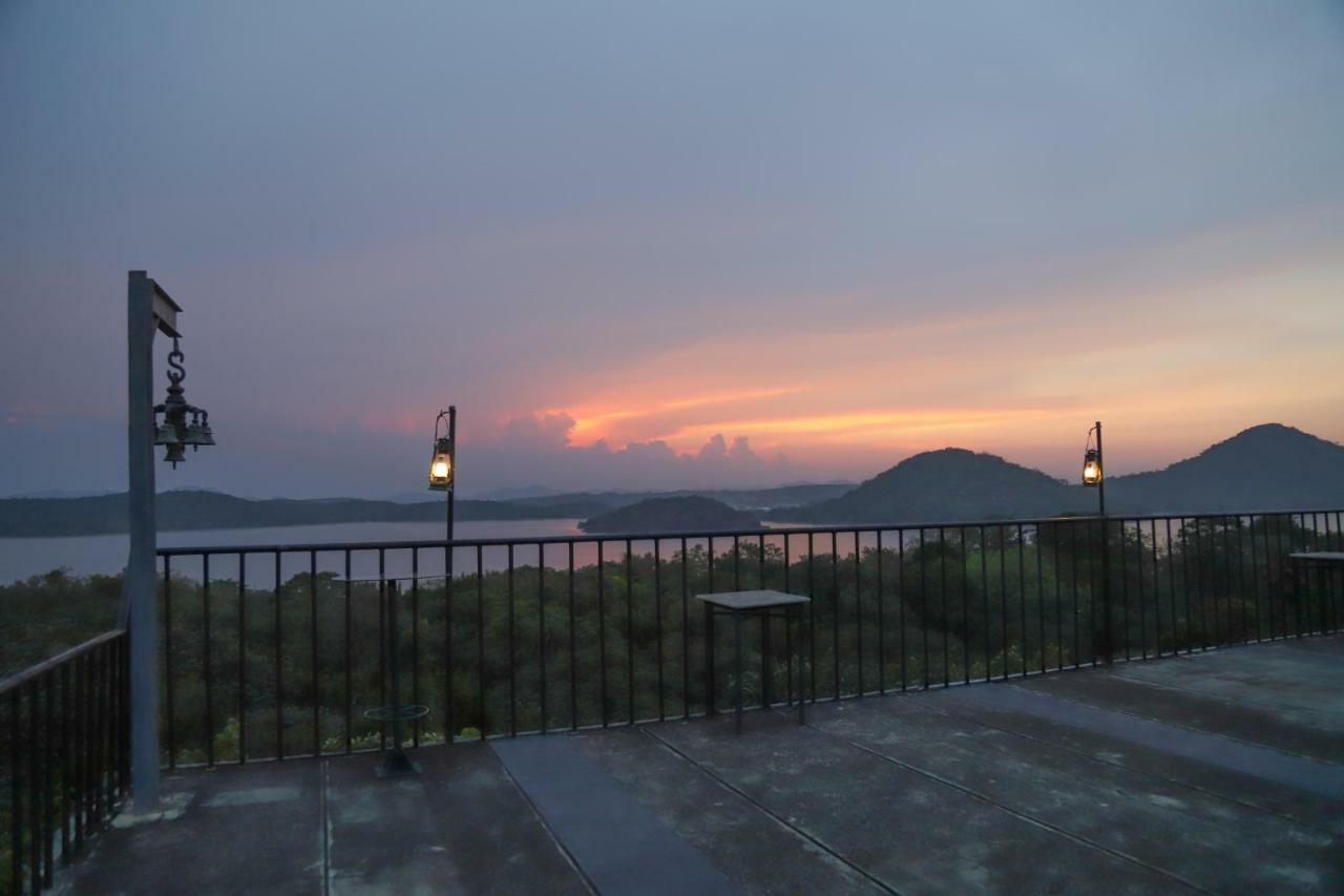 Giritale Hotel Polonnaruwa Dış mekan fotoğraf